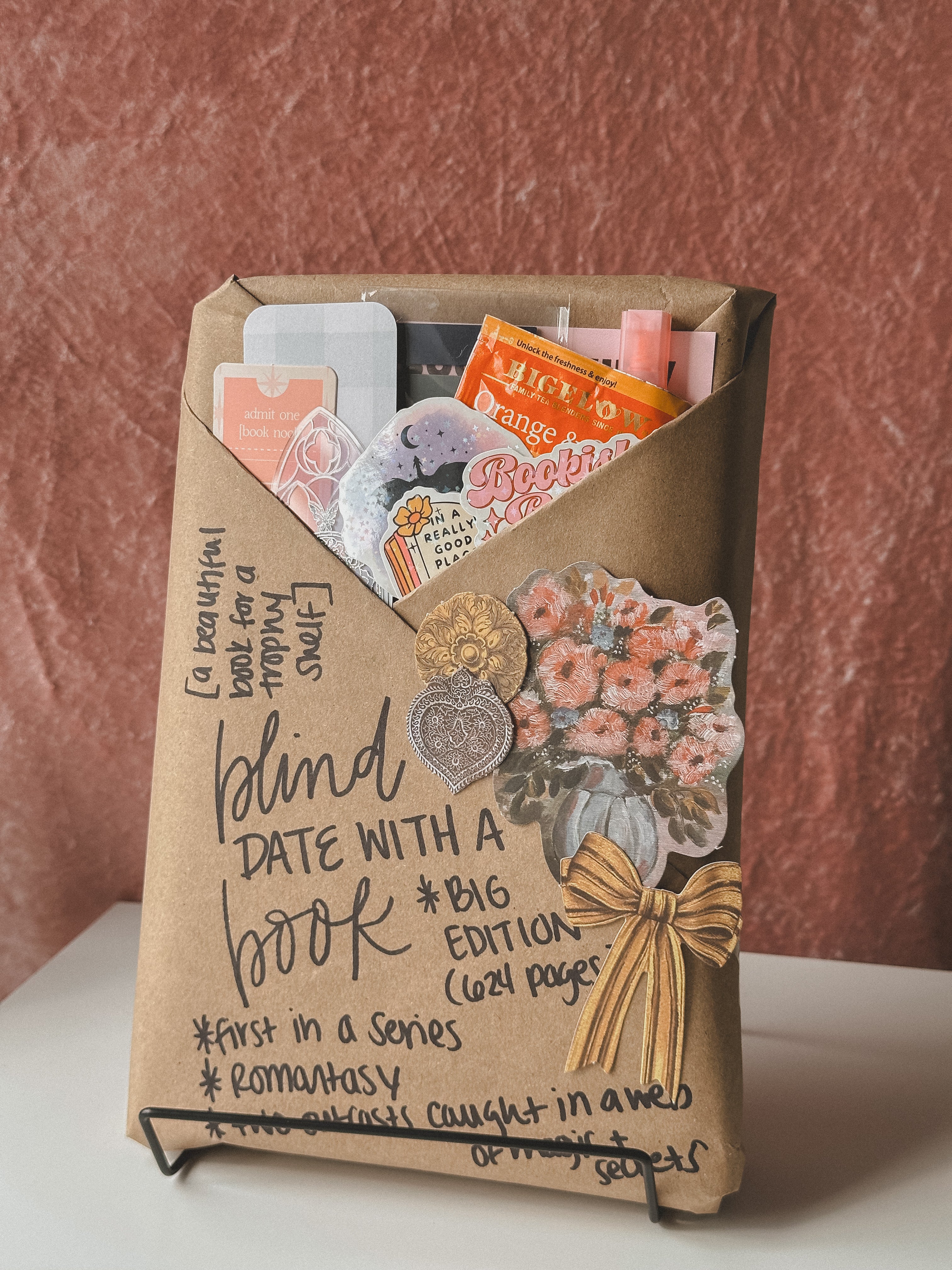 Romantasy | Blind Date with a Book