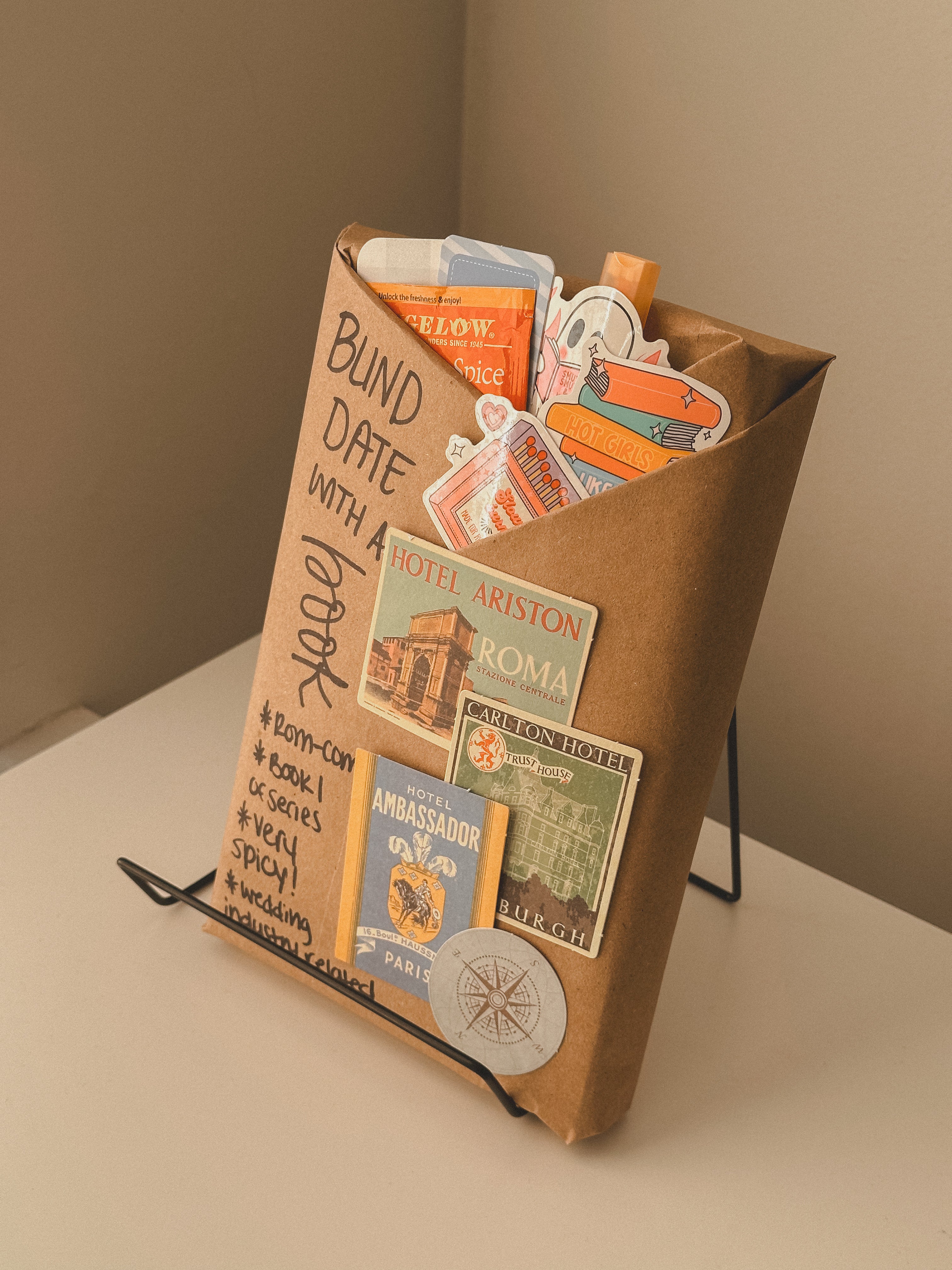 Rom-Com | Blind Date with a Book